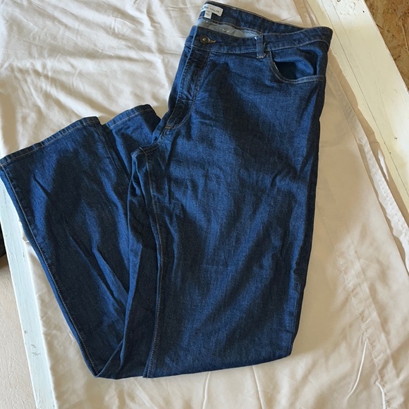 Peter Millar Other - Men’s dark wash Peter Millar jeans. 98% cotton. Size 40. 33.5” inseam.